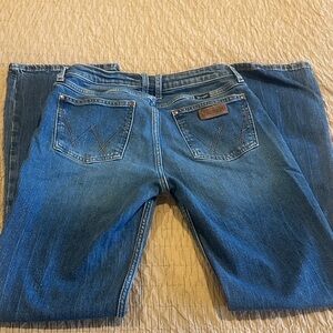 Women’s Blue Denim Jeans - Classic Back Pocket Stitching